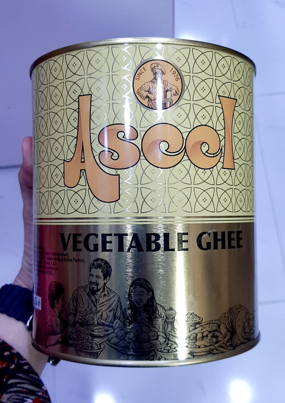 بسته روغن اصیل ۴ کیلوگرمی